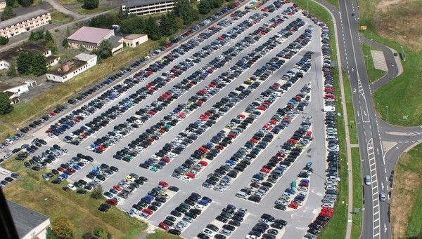Luftaufnahme des Parkplatzes von Easy Airport Parking am Flughafen Frankfurt-Hahn (HHN)